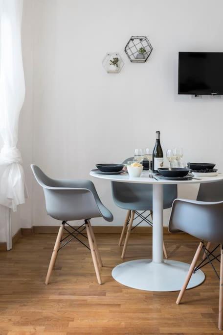 Flamilla Home Next To Vatican Museums Рим Екстериор снимка