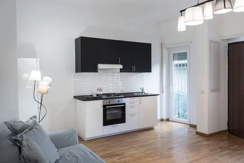 Flamilla Home Next To Vatican Museums Рим Екстериор снимка