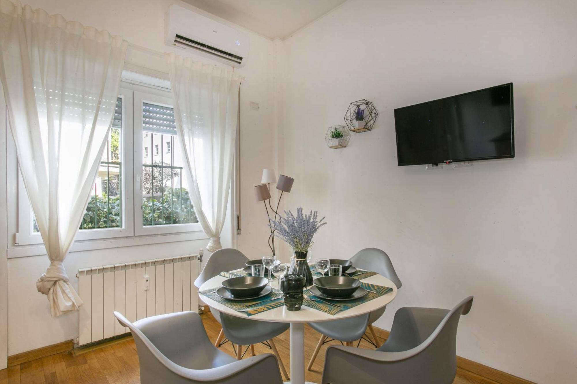 Flamilla Home Next To Vatican Museums Рим Екстериор снимка